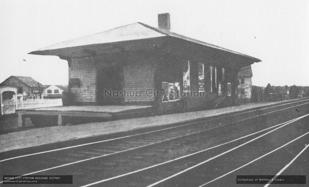 Postcard: Railroad Station, Avon, Connecticut